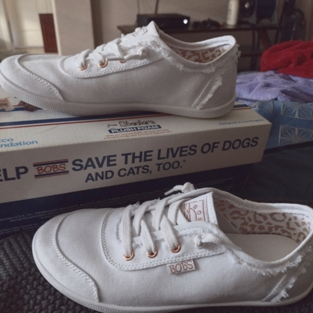 Women's shoes
